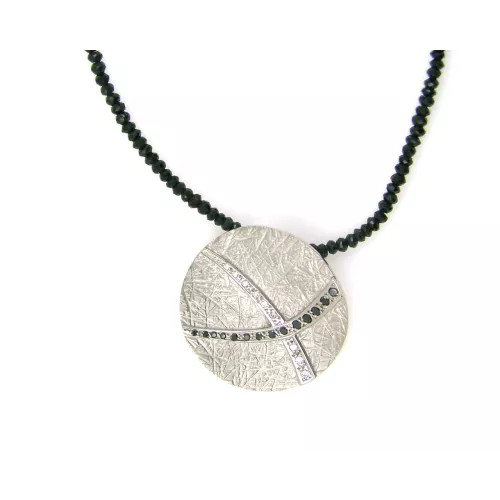 Colgante oro blanco 18k brillantes negros 0.43k i cadena espinelas negras de 40cm - M57531B